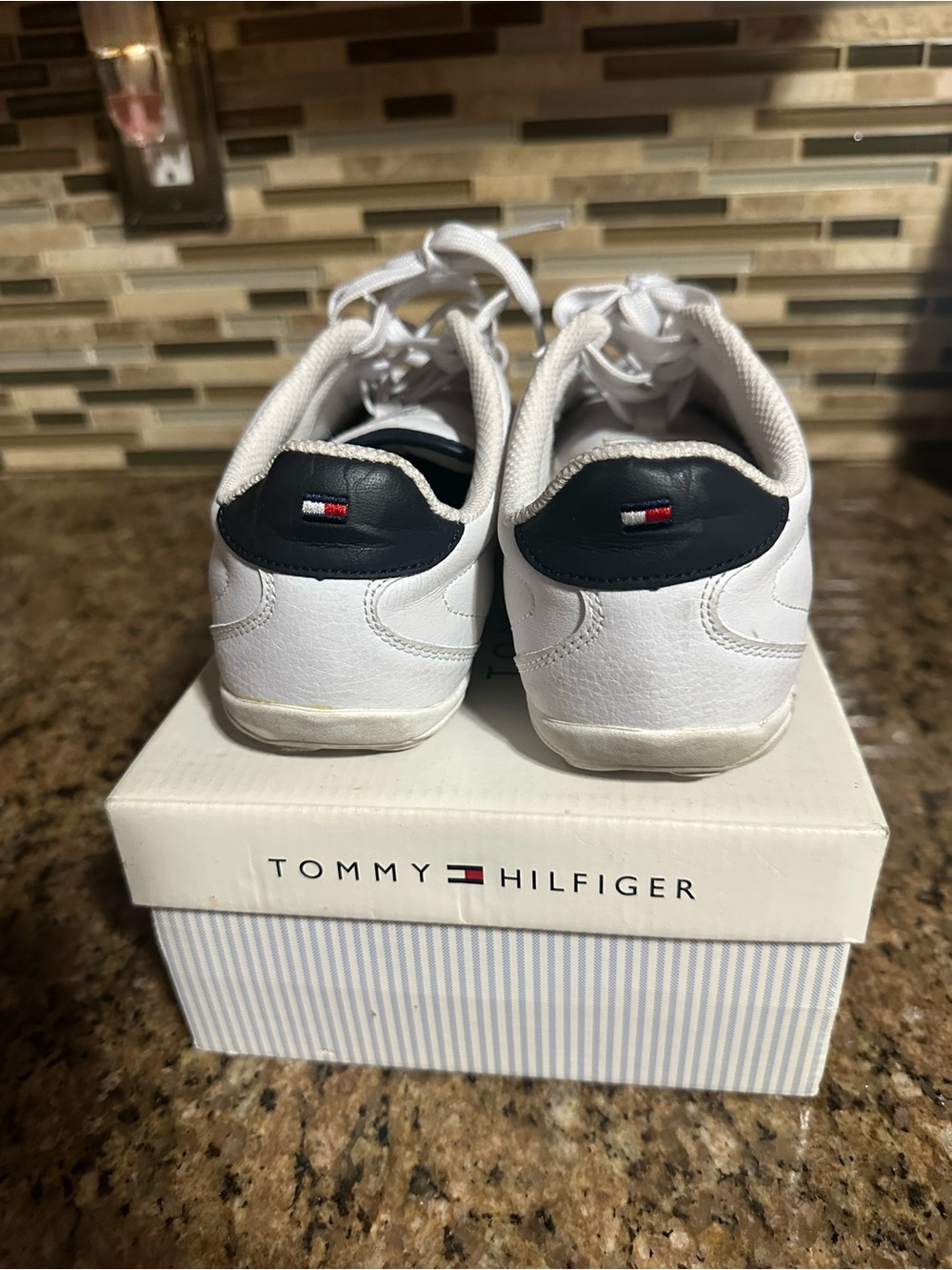 Tommy Hilfiger White Sneakers with Navy Heel Tab and Flag